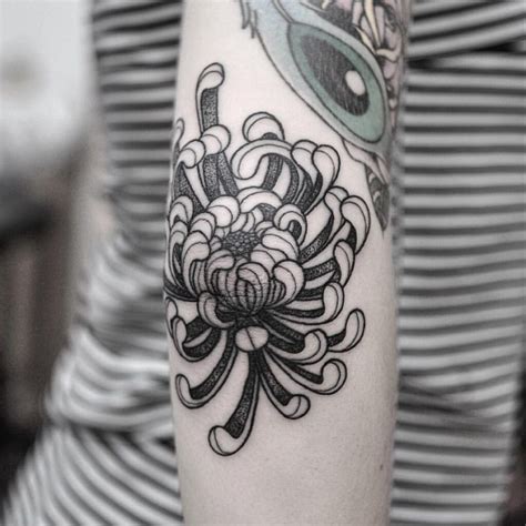 120 Cool Chrysanthemum Tattoo Designs With Meanings 2022
