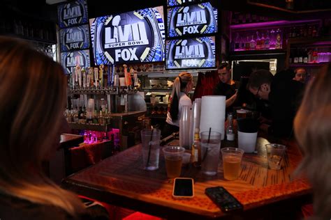 5 Of The Best Sports Bars In Denver To Watch The Super Bowl