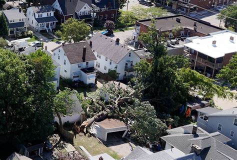 A Wild August For Cleveland Weather 5 Tornadoes Flash Floods Drought And 90 Degree Temperatures Cleveland Com