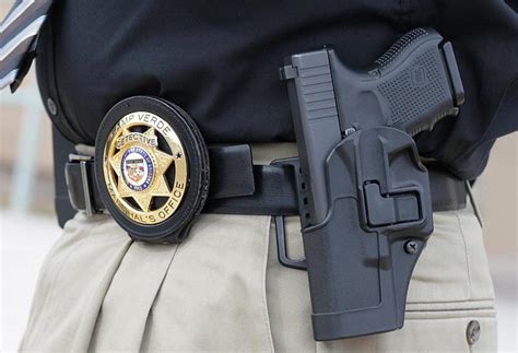 All The Law Enforcement Officers What Is Your Duty Pistol R Glocks