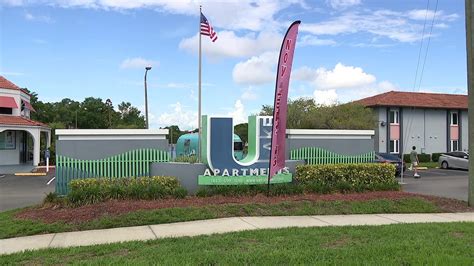 Apartment Complex Near Usf Operating On Amp Quot Reduced Amp Quot Power Residents Apartment Complex Near Usf Operating On Amp Quot Reduced Amp Quot Power Residents