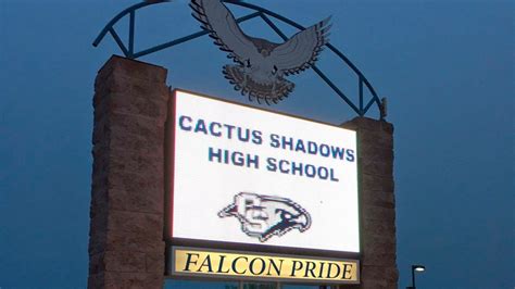 Cactus Shadows Hs Students Parents Rally At Campus Despite Canceled Classes