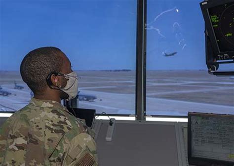 Career Pathways Air Traffic Controllers Careers In The Military