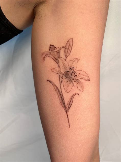 Discover The Elegance Of Fine Line Flower Tattoos In Calgary Your