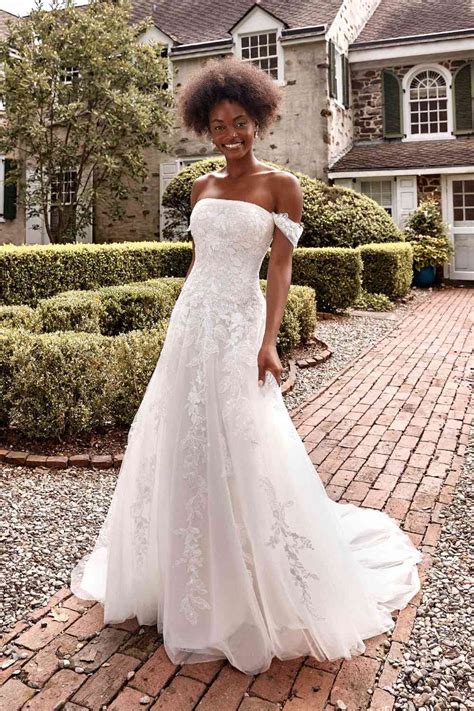Drop Sleeve Wedding Dress: Timeless Elegance for Your Big Day