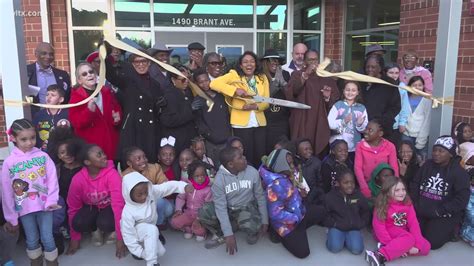 East Lake Elementary School In Holly Hill Holds Ribbon Cutting