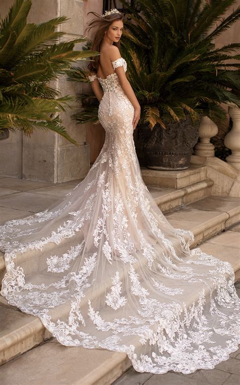 Elegant Mermaid Wedding Dresses: Ultimate 2023 Choices