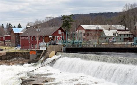 File Shelburne Falls Ma 01370 Usa Panoramio 13 Jpg Wikimedia Commons