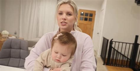 Katie Bates Slammed For Amp 39 Blanket Training Amp 39 Daughter Hailey Katie Bates Slammed For Amp 39 Blanket Training Amp 39 Daughter Hailey