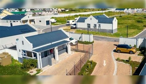 Kingston S Ocean Hill Estates Offers Close Knit Community Feel