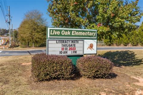 Live Oak Elementary School