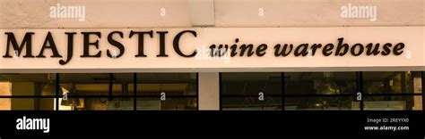 Majestic Wine Warehouse Causewayside Edinburgh Hi Res Stock Photography Majestic Wine Warehouse Causewayside Edinburgh Hi Res Stock Photography