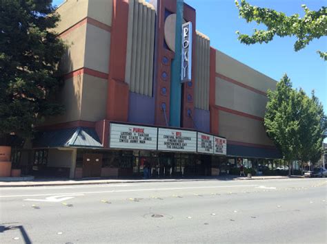 Movie Theater Roxy Stadium 14 Reviews And Photos 85 Santa Rosa Ave