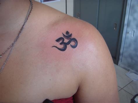Om Tattoo On Shoulder Om Tattoo On Shoulder