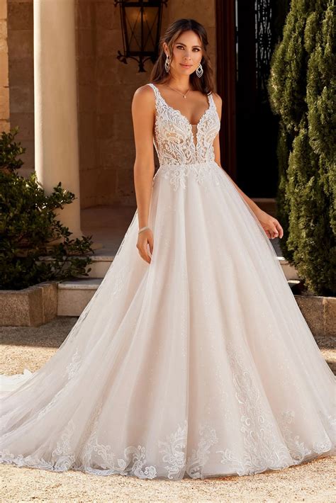 Open Back Bridal Gown Trends: Stunning Designs for Your Special Day