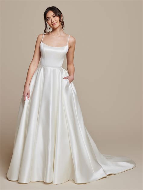 Open Back Satin Wedding Dress Trends 2023
