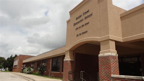 Public May Tour Old Midwest City Del Schools Before They Close