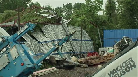 Residents Clean Up After Storm Hits Stafford Area Abc13 Houston