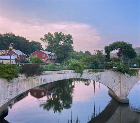 Shelburne Falls Massachusetts Is Home To Two Unique Attractions Including The Bridge Of Flowers Massdaytripping Hiking Beers And Fun Attractions