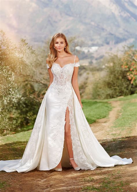 Ultimate Side Slit Wedding Dress Inspirations