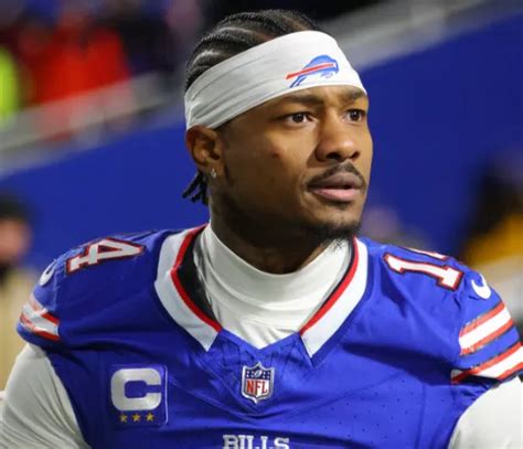 Stefon Diggs Amp 39 Height And Weight The Nfl Wide Receiver Amp 39 S Physique