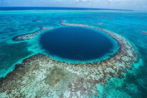The Great Blue Hole Travel Belize Travelbelize Org The Great Blue Hole Travel Belize Travelbelize Org