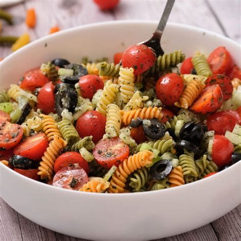 Tri Color Italian Pasta Salad Easy Recipe With Italian Dressing And Rotini