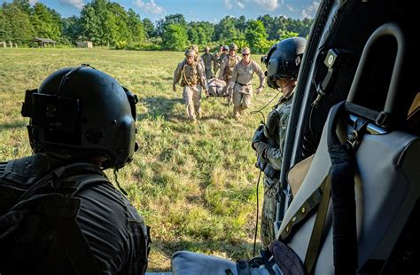 U S National Guard Virginia National Guard Aviators Conducted Helicopter Medical Evacuation Training With U S Army Green Berets Assigned To The 3Rd Special Instagram