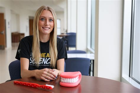 Unk Senior Mara Hemmer Records A Rare Perfect Score On Dental School Admission Test Unk News