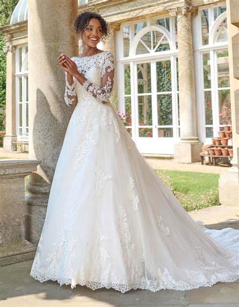 Best Wedding Dresses Sleeves Styles to Wow at Your Big Day